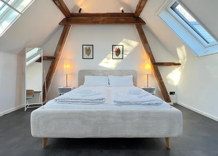 Ludwigshome - Zentrale Lage, Luxusbad, Workspace, Klima